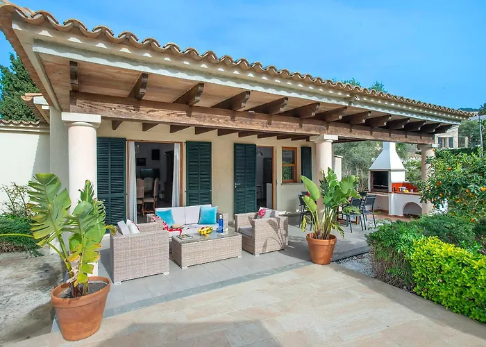 Menonge By Vintage Travel *