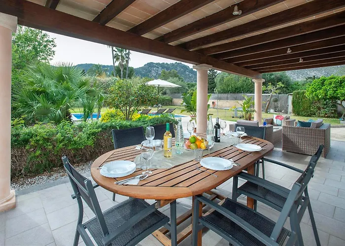 Menonge By Vintage Travel