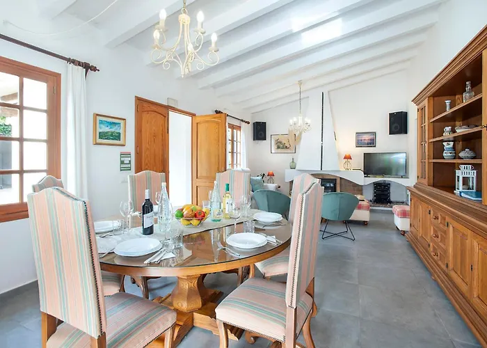 Villa Menonge By Vintage Travel Pollenca